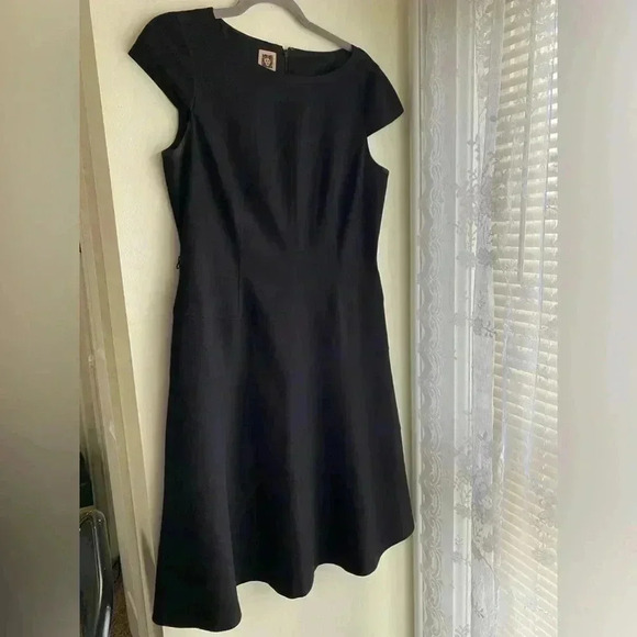 Anne Klein Black Dress Size 10 Midi Fit and Flare Cap Sleeve A Line Zipper Back - Picture 1 of 10